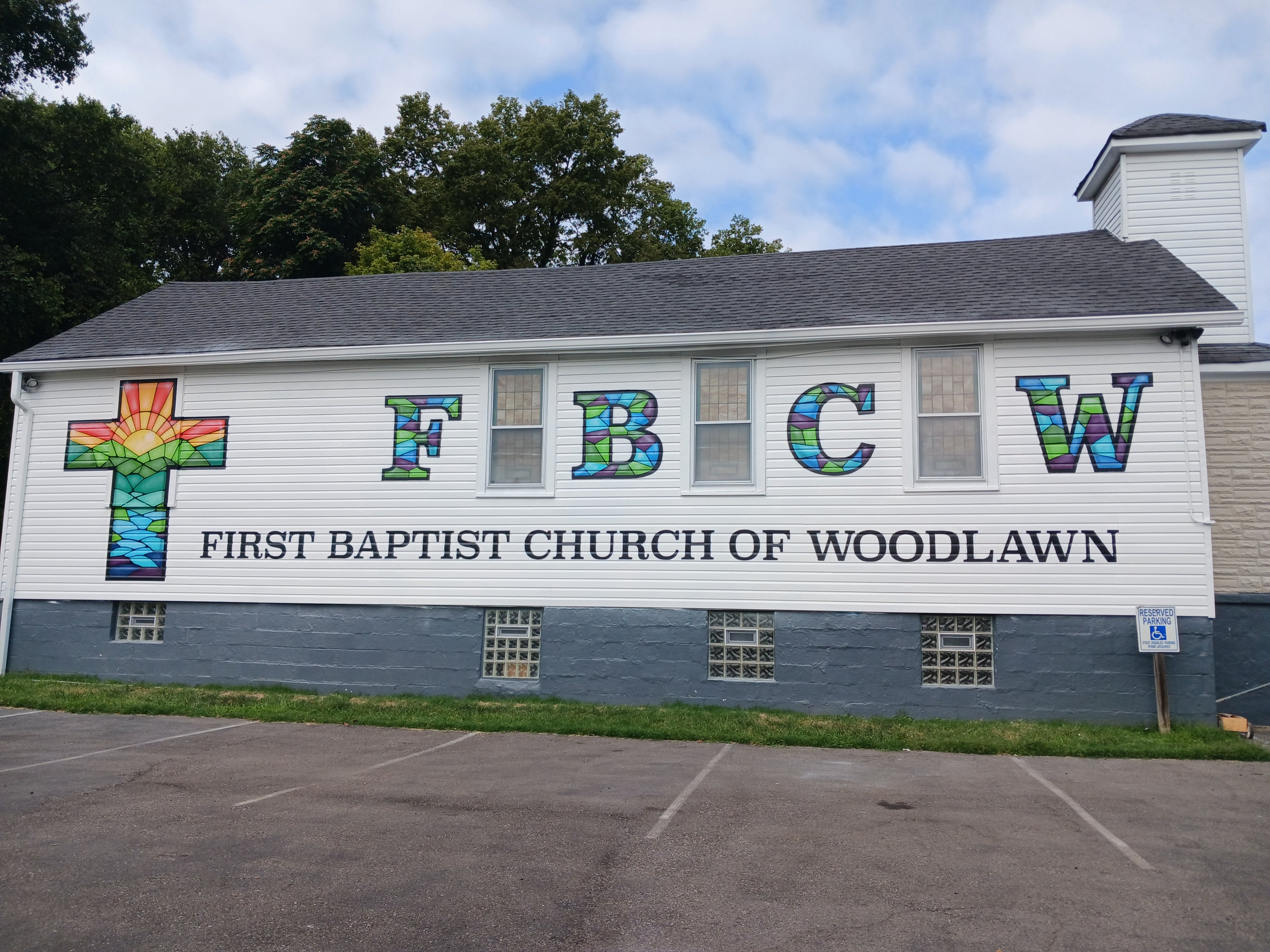 Exterior of First Baptist Church of Woodlawn 